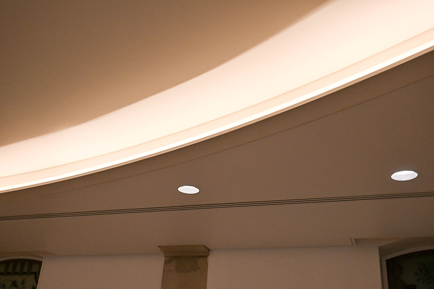 Salle de cérémonie, lumière et volumes